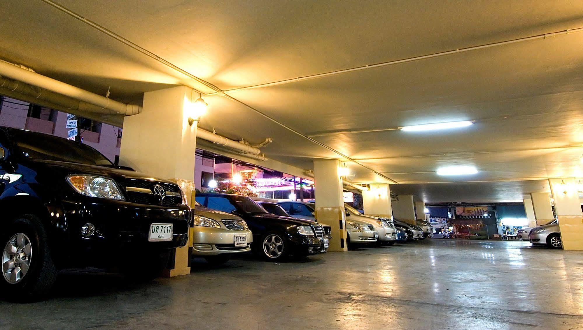 วิวเพลสแมนชั่น ลาดพร้าว 130 Hotel กรุงเทพมหานคร ภายนอก รูปภาพ